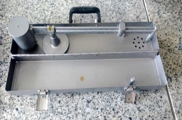 Figure 6: Single Spindle Hamilton Beach Commercial Mixer. Fann Aging Cell Assembly – Part 76001: To initiate the aging process of the water-based drilling fluid, Fann aging cell assembly was used. The aging cell had a capacity of holding 260 ml of fluid within it. The maximum operating conditions of this aging cell was – 175 ᵒC and 1250 psi.
