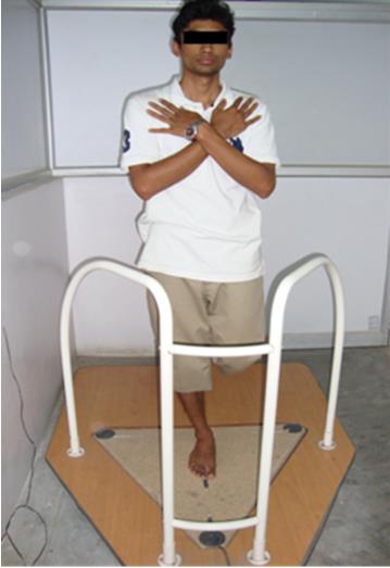 Figure 1: Single limb stance before taping.