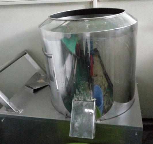 Figure 2: Extruding process.