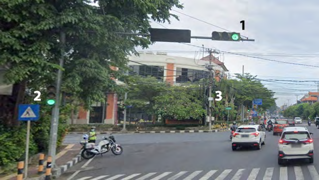 Figure 2: On each light post there are 2 light positions, namely the position of the light at the top with code 1 shown in Figure 2, the position of the light on the left with code marked 2 and if it cannot be reached by the lamp on the pole then it is measured at the light placed across the street as indicated by the code marked 3.
